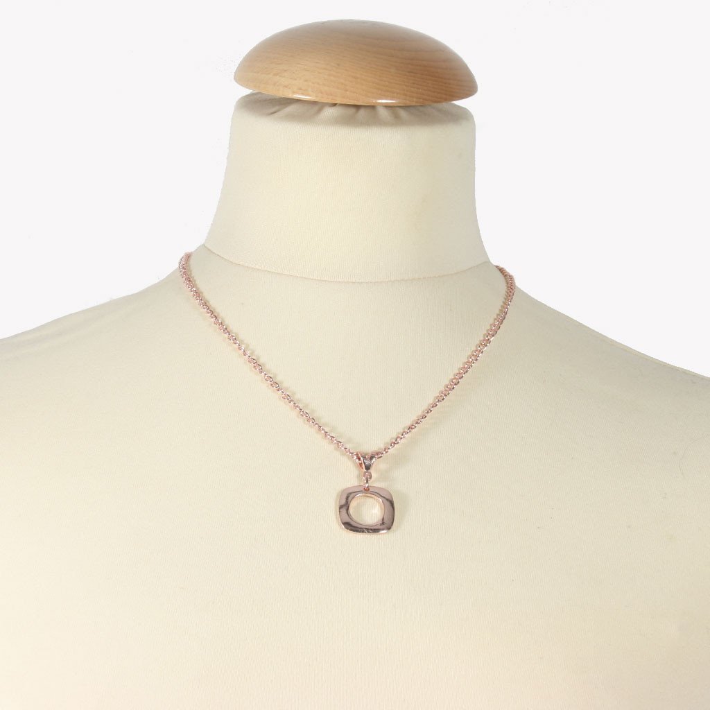 Rose gold coloured square necklace | Necklace - The Naughty Shrew